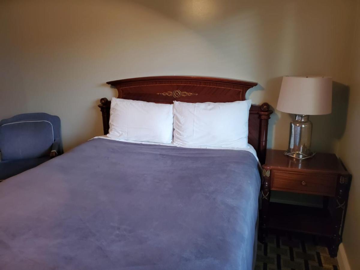 Golden Gate Lodging Plattsburgh Extérieur photo