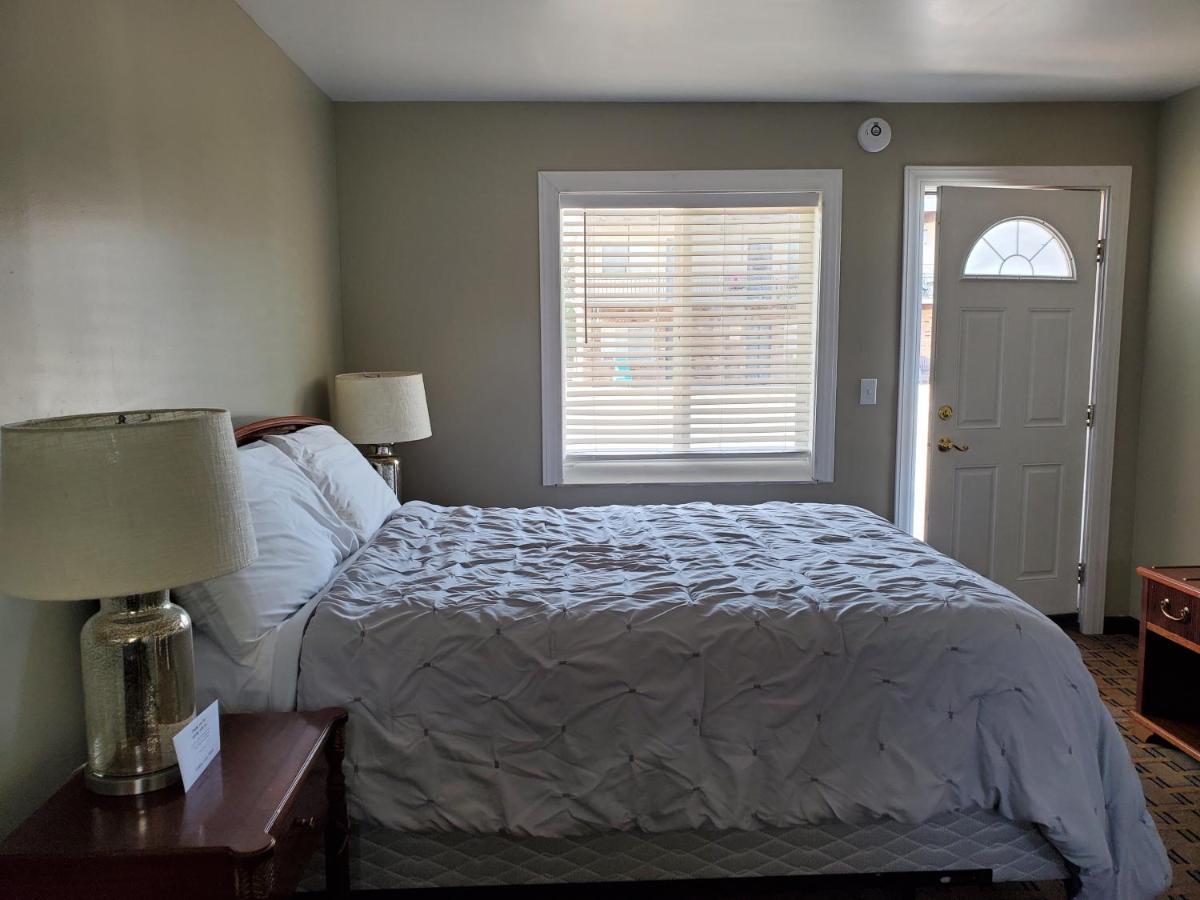 Golden Gate Lodging Plattsburgh Extérieur photo