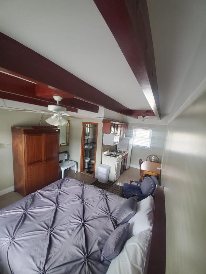 Golden Gate Lodging Plattsburgh Extérieur photo