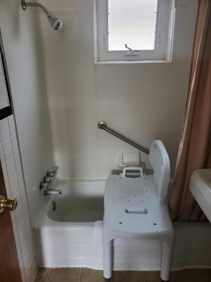 Golden Gate Lodging Plattsburgh Extérieur photo